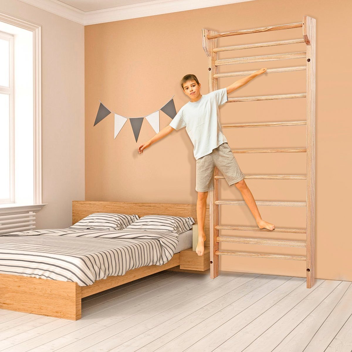 08_4_11_1 Sieninė sporto sienelė su 10 skersinių ir virvės laikikliu (Natūrali mediena)