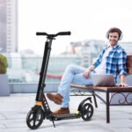 Sulankstomas paspirtukas su reguliuojamu vairu ir amortizacija (Juoda)