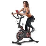 Stacionarus dviratis su 6 kg smagračiu ir LCD ekranėliu (Raudona ir juoda)