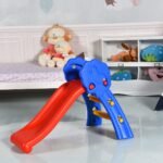 Vaikų čiuožykla su krepšinio lanku (Spalvinga)