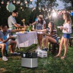 Nešiojama elektros stotis su 400 Wh ir 4 USB jungtimis (Juoda)