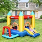 Pripučiama pilis su čiuožykla ir kamuoliukais (Įvairiaspalvė)