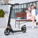 Sulankstomas paspirtukas su reguliuojamu vairu ir amortizacija (Juoda)