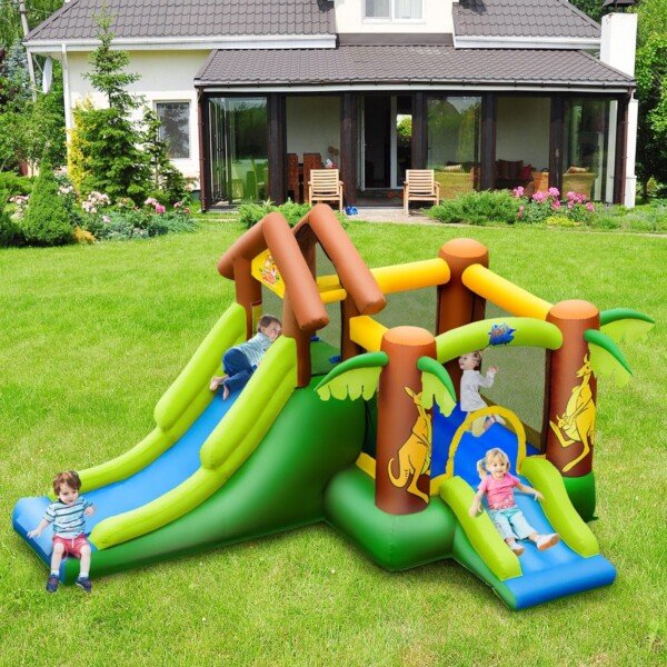 Pripučiama pilis su čiuožykla ir kamuoliukų baseinu (Mėlyna ir žalia)