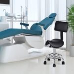 Reguliuojamo aukščio pasukama balno tipo kėdė su ergonomišku atlošu (Juoda)