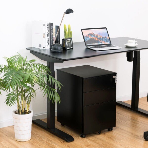 Užuolaidinis stalčius su trimis stalčiais ir užraktu (Juoda)