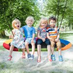 Ovalus sūpynės lizdas su reguliuojamo ilgio virve (Spalvotas)