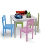Medinis vaikiškas stalas ir keturios kėdės (Spalvota ir balta)