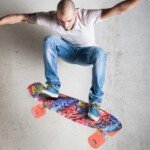 Riedlentė su šviečiančiais ratukais (Spalvota)