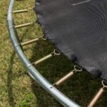 Tramplino šokinėjimo kilimėlis 8ft/Ø244cm skirtas 42 spyruoklėms (Juoda)