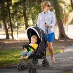 Lengvas ir sulankstomas vaikiškas vežimėlis-skėtukas (Juoda)