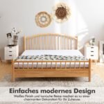 Modernus medinis trijų stalčių naktinis staliukas (Balta)