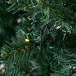 Dirbtinė Kalėdų eglutė su integruotomis LED lemputėmis 225 cm (Žalia)