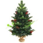 Kalėdinė eglutė su LED lemputėmis ir raudonomis uogomis (Žalia)