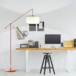 Klasikinio dizaino pastatomas šviestuvas (Bronzinė)