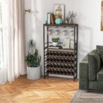 Pastatomas vyno stovas 32 buteliams ir 16 taurių laikikliais (Rudi)