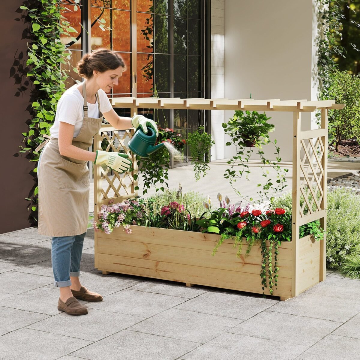 Pakeltas pušies medienos gėlynas su atrama ir stogeliu (Natūrali)