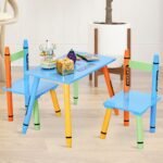 3 dalių vaikiškų baldų komplektas: staliukas ir 2 kėdutės (Spalvota)