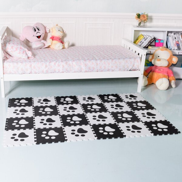 Universalūs 24 dalių putplasčio grindų kilimėliai (Juoda ir balta)