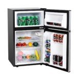 Kompaktiškas dviejų durų šaldytuvas su šaldiklio skyriumi (Sidabrinė)