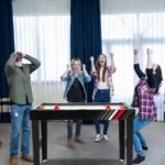 4in1 žaidimų stalas: stalo futbolas biliardas hokejus ir stalo tenisas (Juoda)