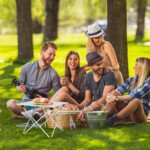 Sulankstomas aliuminio kempingo staliukas (Balta)