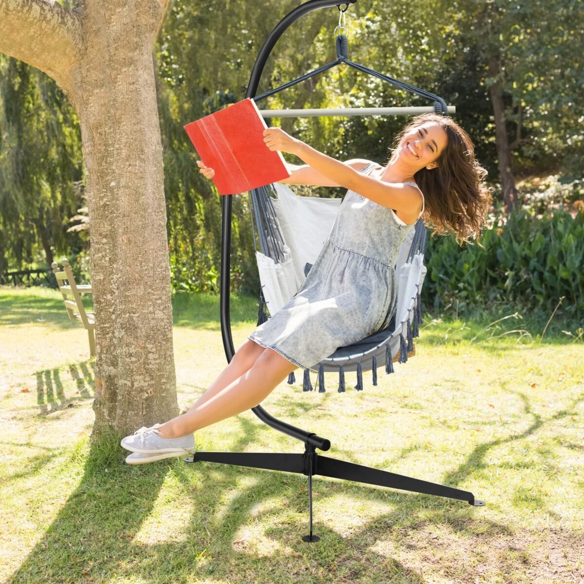 Didelis pakabinamo krėslo stovas 150 kg apkrovos (Juoda)