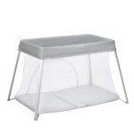 Nešiojama kūdikio lovytė su čiužinuku ir rankine (Pilka)