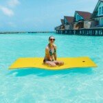 Pripučiamas vandens čiužinys su atlošu 210x66 cm (Ryškios spalvos)