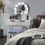 Kompaktiškas kosmetinis staliukas su apšviestu veidrodžiu ir patogia kėdute (Balta)