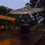 Skėtis su 28 LED žibintais ir trimis pasvirimo kampais Ø300 cm (Ruda)