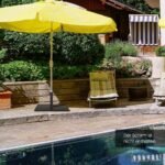 Kvadratinis skėčių stovas su paminkštinimais (Juoda)