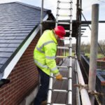 Teleskopinės aliumininės kopėčios 150 kg apkrovai (Sidabrinė)