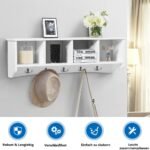 Sieninė spintelė su keturiomis lentynomis ir penkiais kabliukais (Balta)