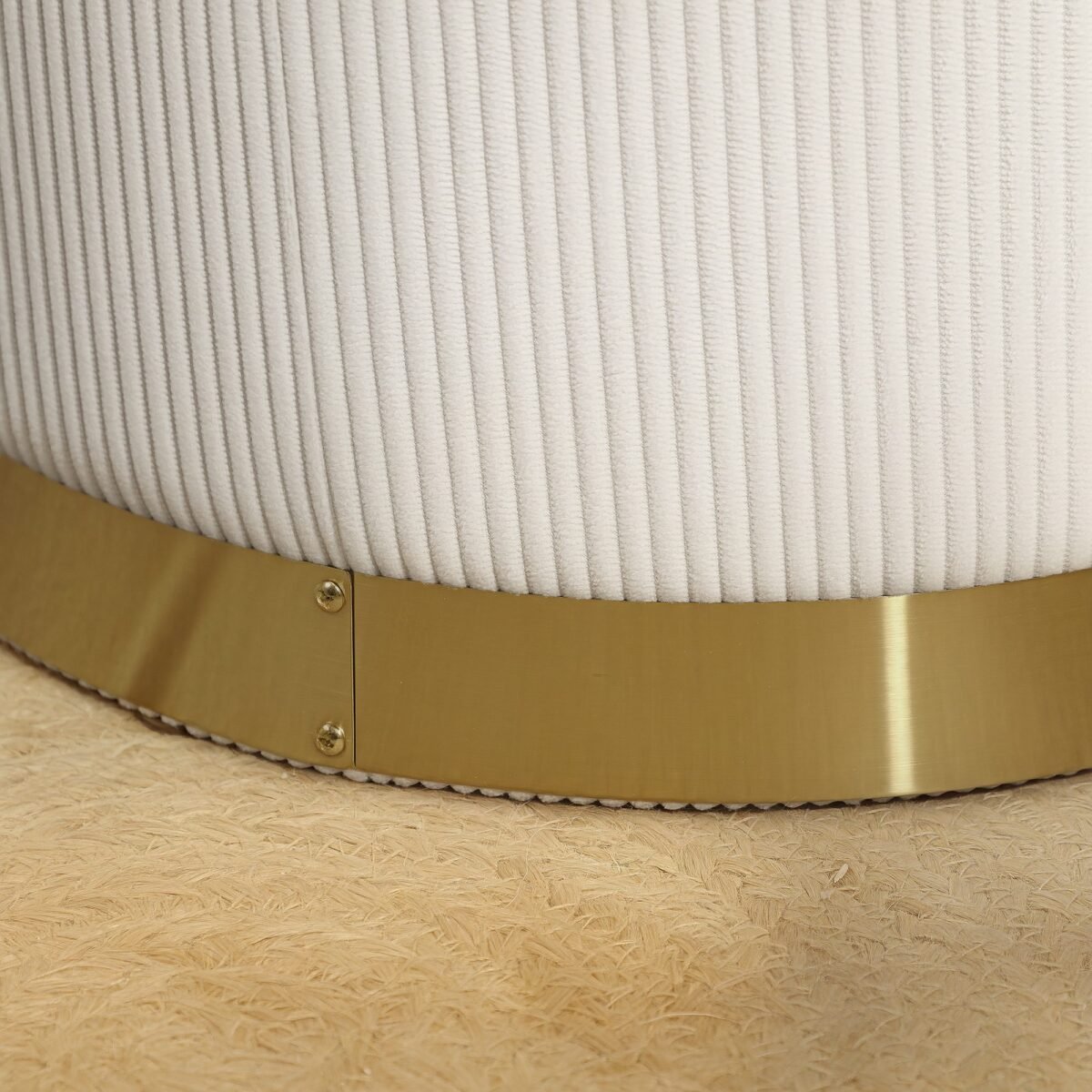 Kordinis pufas su daiktadėže ir plieniniu pagrindu