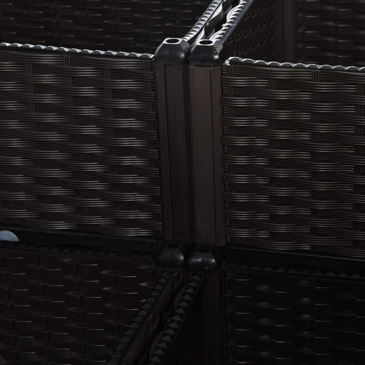 4 dalių rotango imitacijos pakeliami gėlių vazonai su drenažo angomis