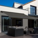 Elektrinė kasetinė markizė su nuotoliniu valdymu 3 x 2,5 m