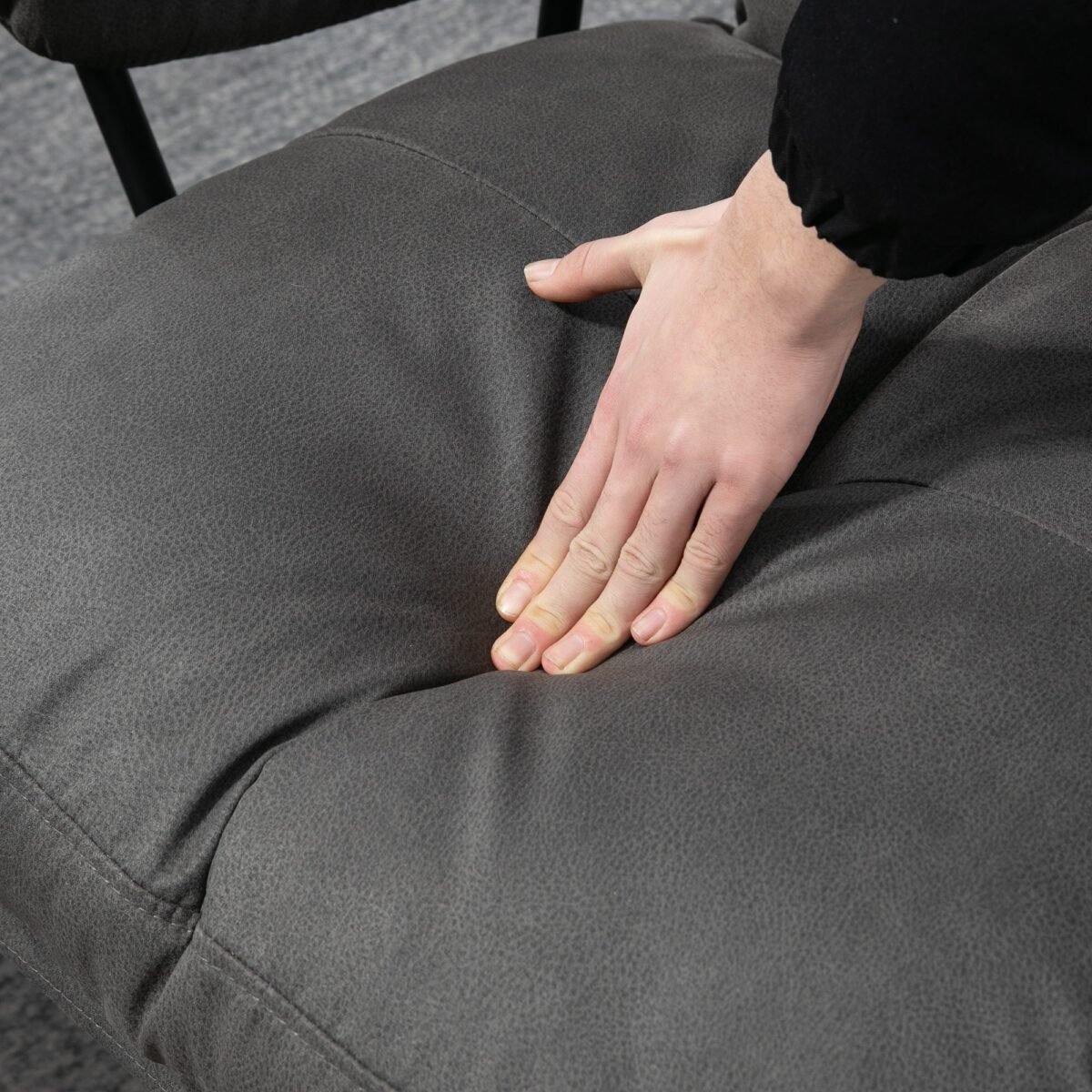 Mikropluošto poilsio krėslas su pakoja, reguliuojamu atlošu ir 360° pasukimu