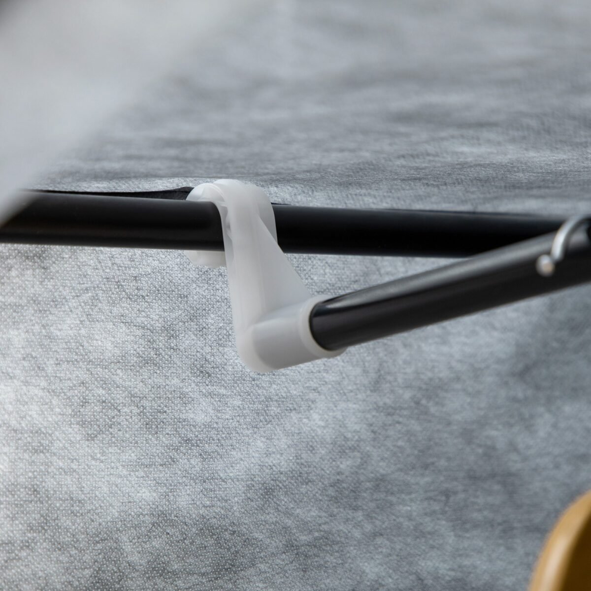 Audininė drabužių spinta su 6 lentynomis ir 1 kabykla