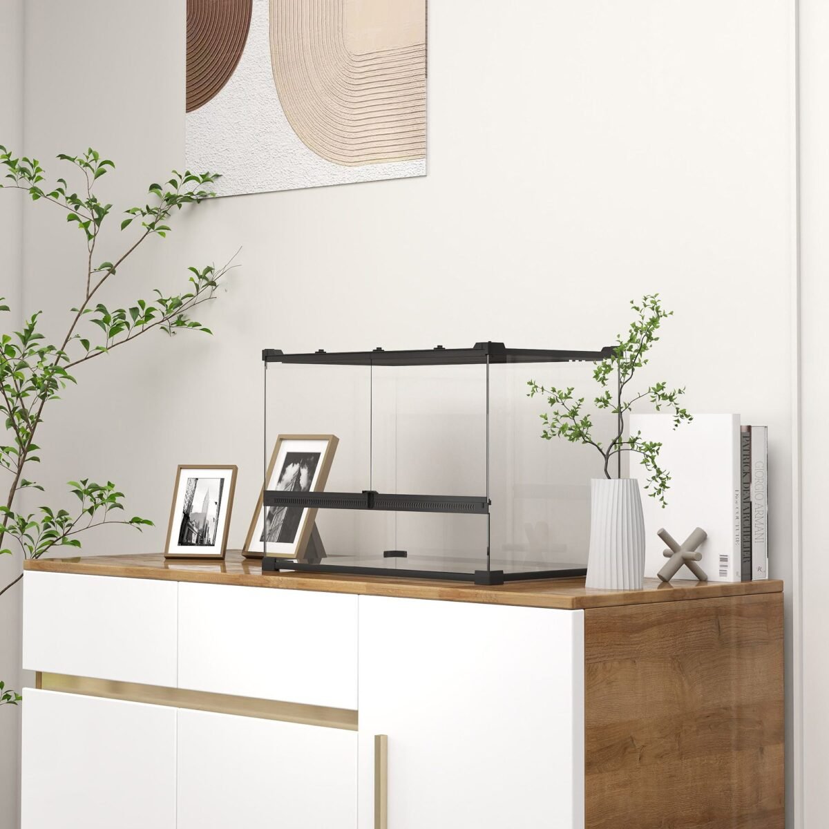 Reptilijų stiklinis terariumas su pakeltu, vandeniui atspariu dugnu ir mygtukiniu užraktu