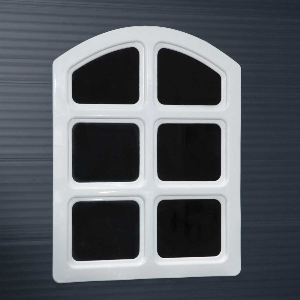 Plastikinis sodo sandėliukas su ventiliacija