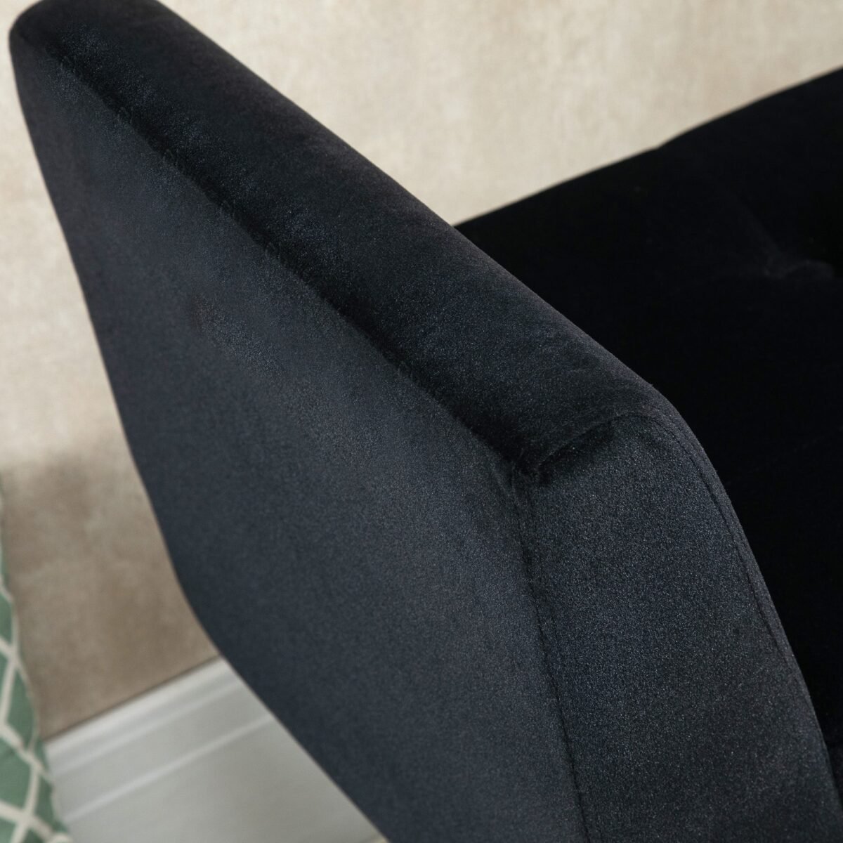 Aksiominis suolas-daiktadėžė su porankiais