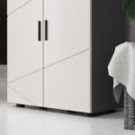 Vonios spintelė su reguliuojamomis lentynomis