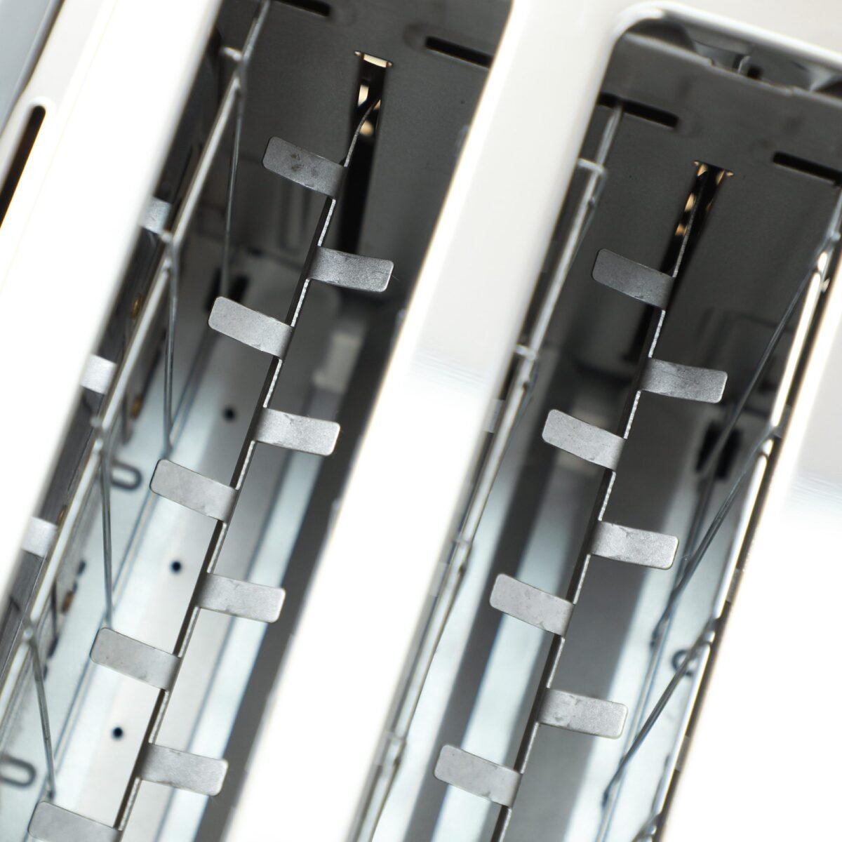 Pusryčių rinkinys: virdulys ir keturių riekelių skrudintuvas su 7 skrudinimo lygiais