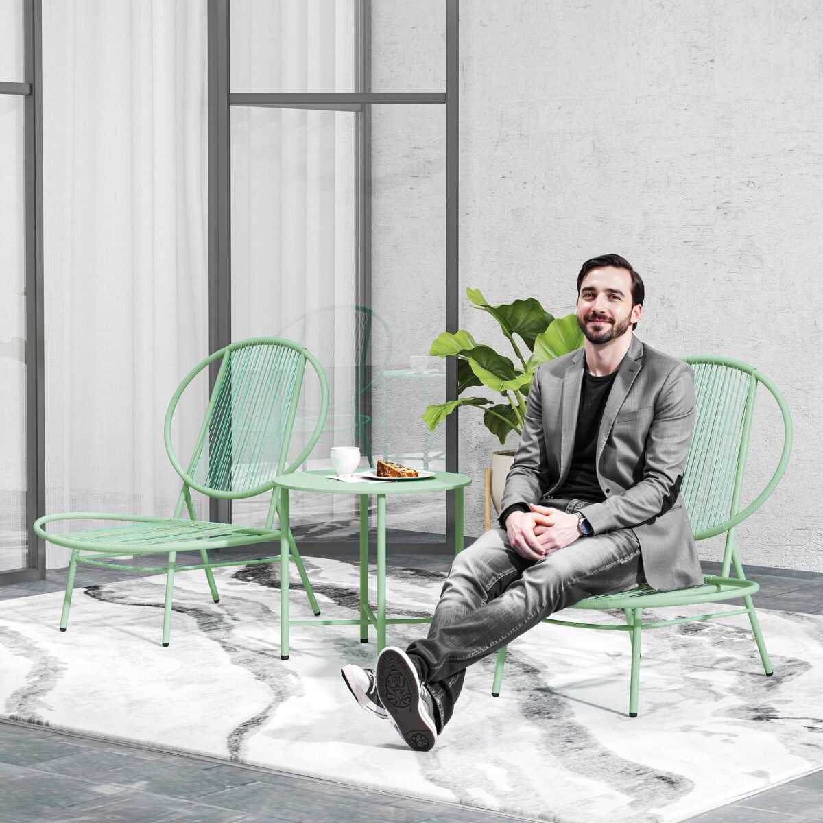 Poliratano 3 dalių lauko bistro komplektas su kriauklės formos kėdėmis