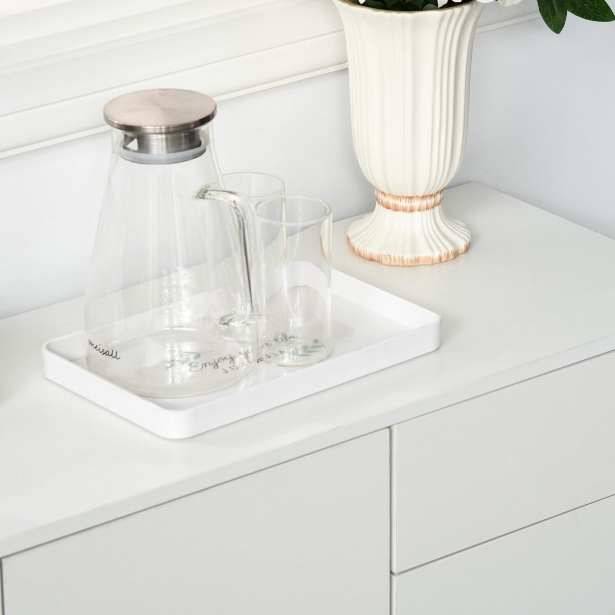 Svetainės spintelė su 2 stalčiais, reguliuojamomis lentynomis ir paspaudžiamu atidarymo mechanizmu