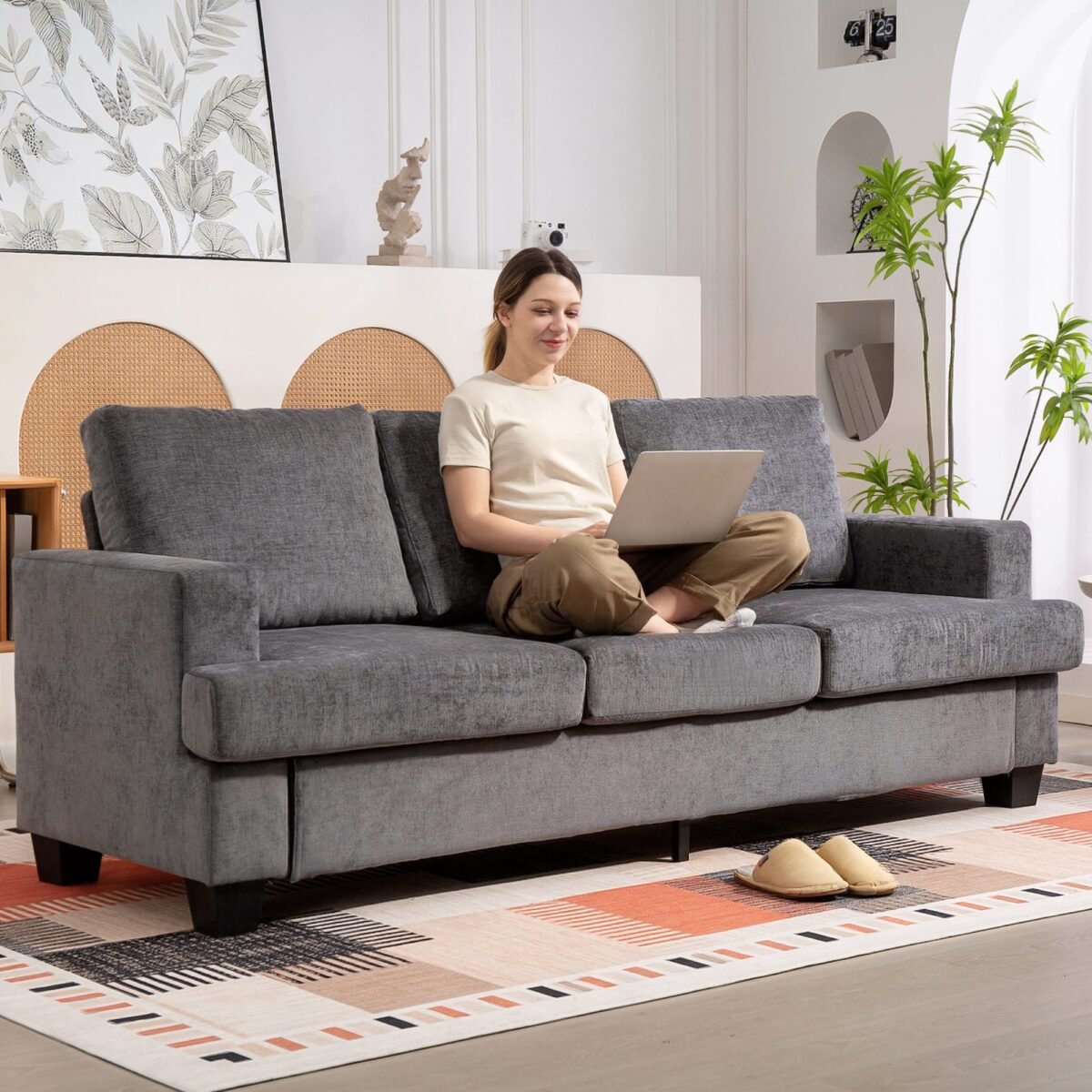 Minkšta 3-vietė sofa su plieniniu rėmu