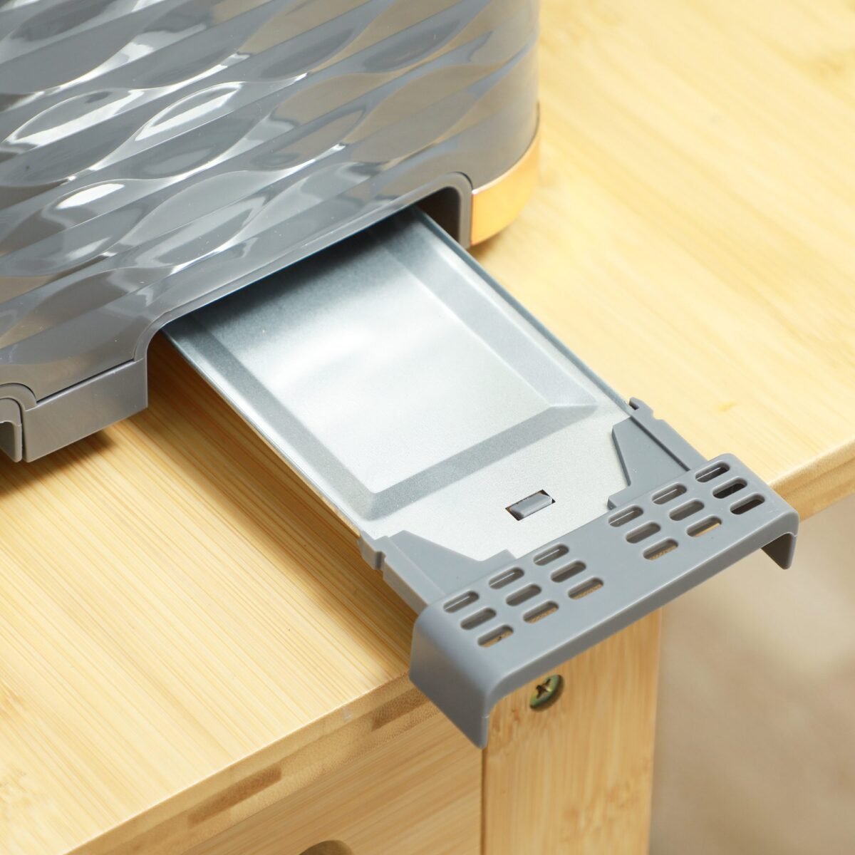 Pusryčių rinkinys: virdulys ir keturių riekelių skrudintuvas su 7 skrudinimo lygiais