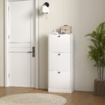 Batų spintelė su 3 atverčiamomis durelėmis ir reguliuojamomis lentynomis