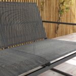 Sodo baldų komplektas: dvivietė sofa ir 2 krėslai su kvėpuojančiu audiniu, staliukas su stiklo stalviršiu